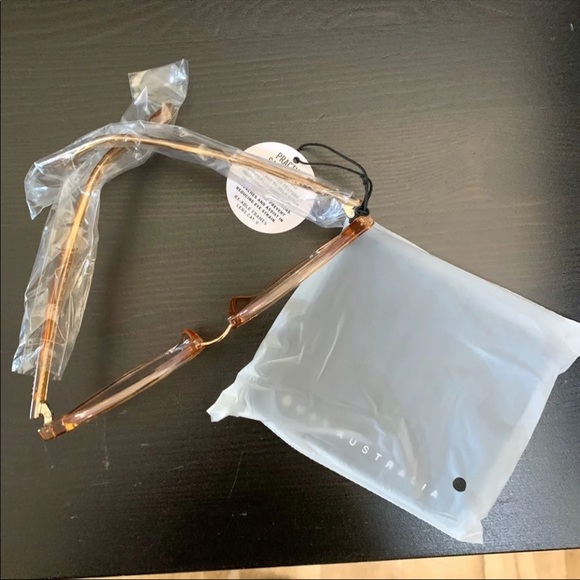 Quay RUMOURS glasses - Picture 5 of 5